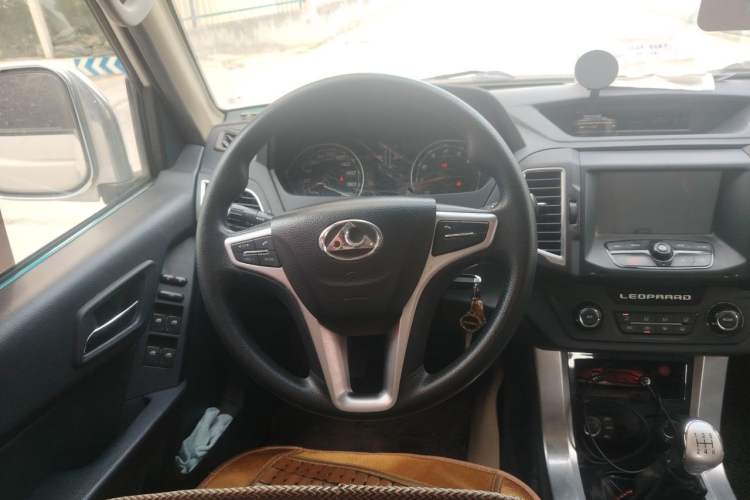Used Leopaard Q6 2015 2.4L Manual 4x4 Excellence Edition Steering Wheel