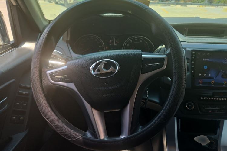 Used Leopaard Q6 2015 2.4L Manual Two-Wheel-Drive Elite Model Steering Wheel
