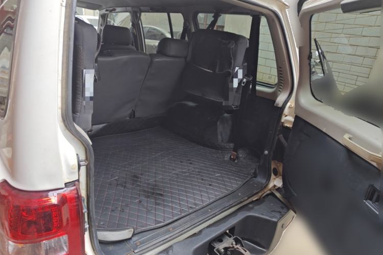 Used Leopaard Q6 2015 2.4L Manual 4x4 Excellence Edition Trunk
