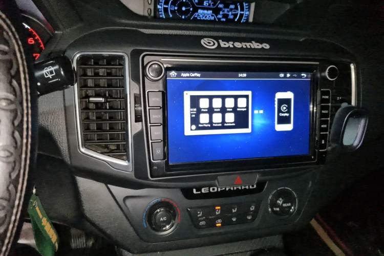 Used Leopaard Q6 2017 2.0T Automatic All-Wheel Drive Audio And AC Panel