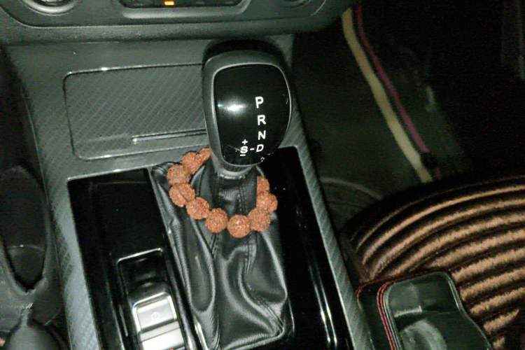Used Leopaard Q6 2017 2.0T Automatic All-Wheel Drive Gear Lever