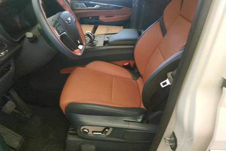 Used LEVC LX 2021 Model, Range-Extended Basic Model Left Front Seat