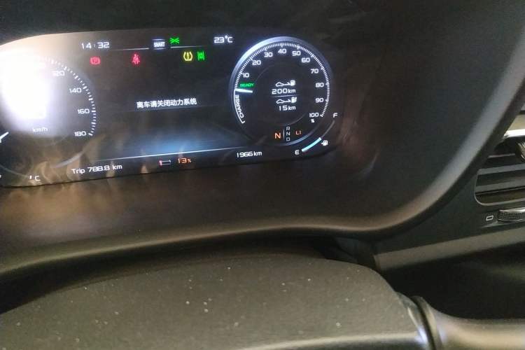 Used LEVC LX 2021 Model, Range-Extended Basic Model Odometer Close Up