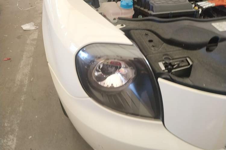 Used LEVC LX 2021 Model, Range-Extended Basic Model Right Front Headlight
