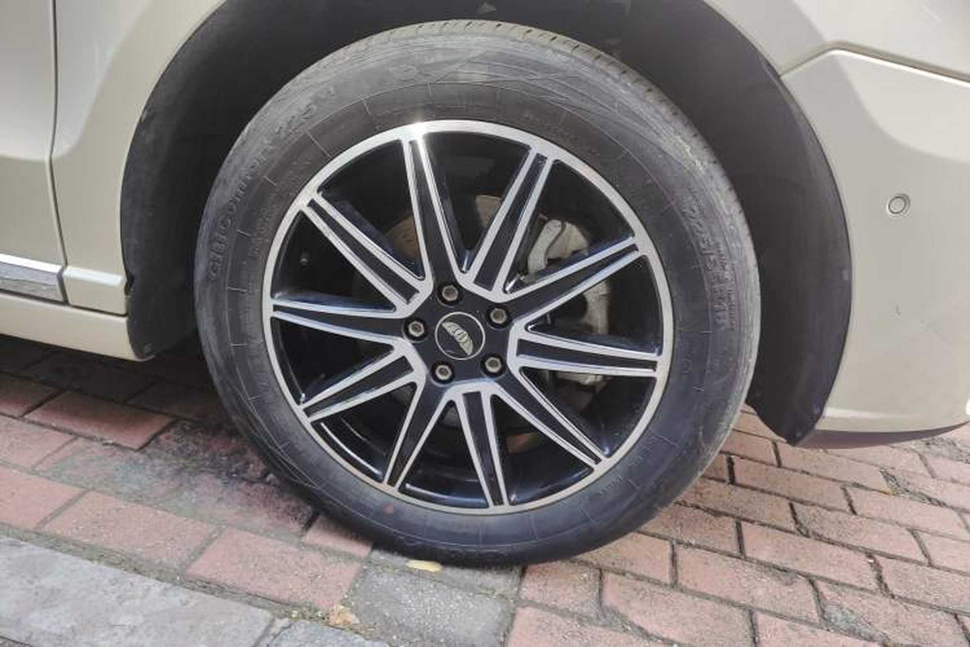 Used LEVC TX 2022 TX5 Extended-Range Space Enjoyment Edition Right Front Wheel Hub
