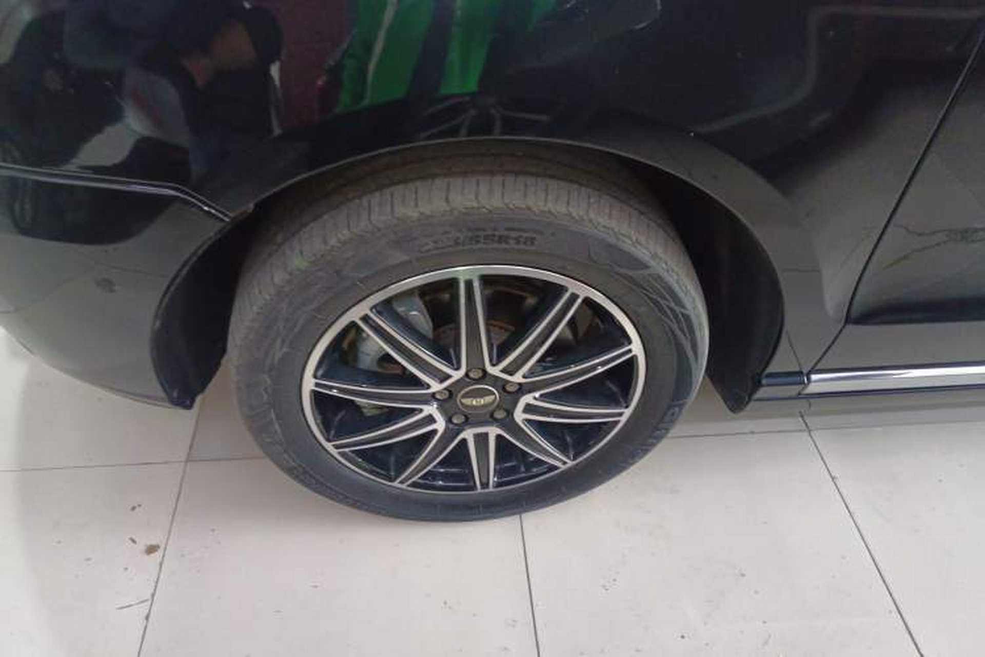 Used LEVC TX 2022 TX5 Extended-Range Space Enjoyment Edition Exterior 7