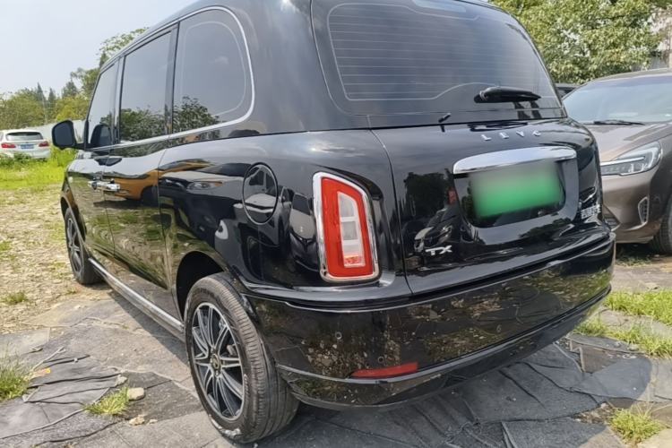 Used LEVC TX 2022 TX5 Extended-Range Urban Living Room Edition Rear Left 45 Deg