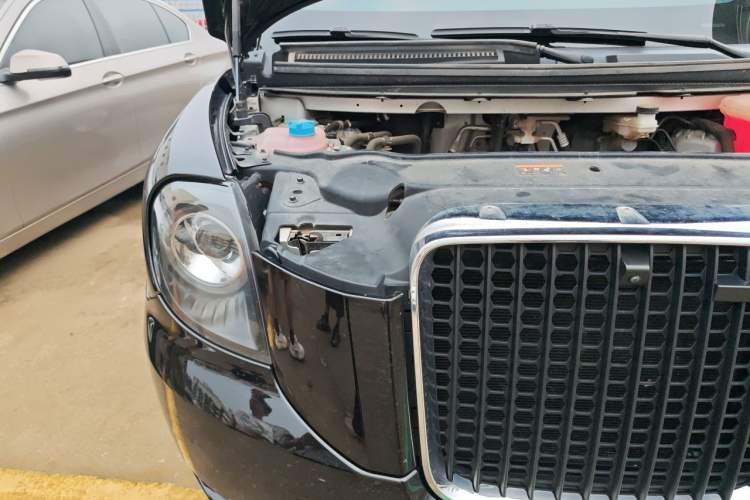 Used LEVC TX 2022 TX5 All-Electric Urban Living Room Edition Right Front Headlight
