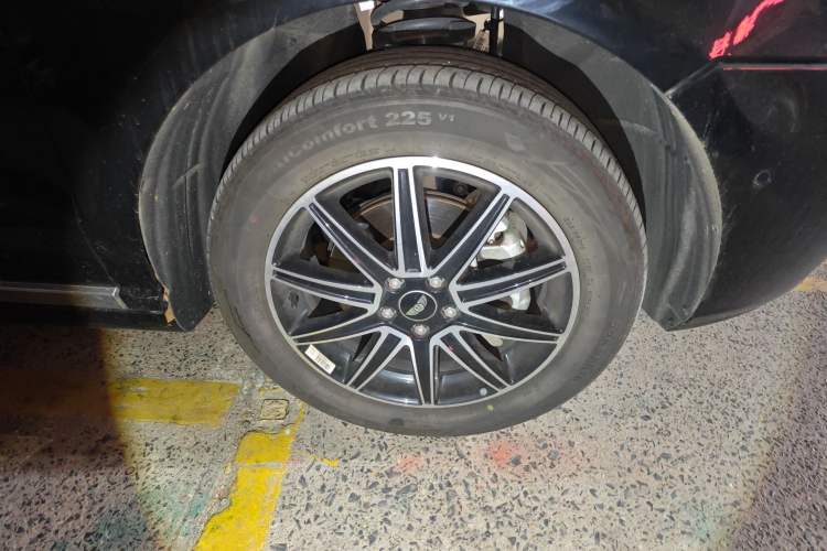 Used LEVC TX 2022 TX5 Extended-Range Space Enjoyment Edition Right Front Wheel Hub