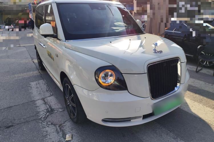 Used LEVC TX 2022 TX5 Extended-Range Urban Living Room Edition Exterior 1