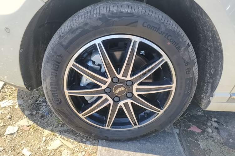 Used LEVC TX 2022 TX5 Extended-Range Urban Living Room Edition Left Front Wheel Hub