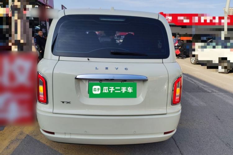 Used LEVC TX 2022 TX5 Extended-Range Urban Living Room Edition Rear