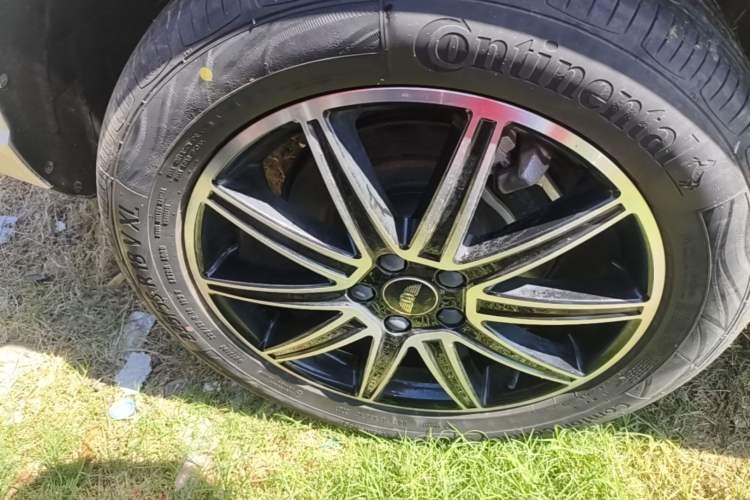 Used LEVC TX 2022 TX5 Extended-Range Urban Living Room Edition Right Rear Wheel Hub