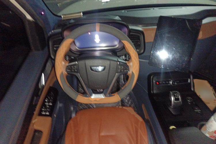 Used LEVC TX 2022 TX5 Extended-Range Space Enjoyment Edition Steering Wheel