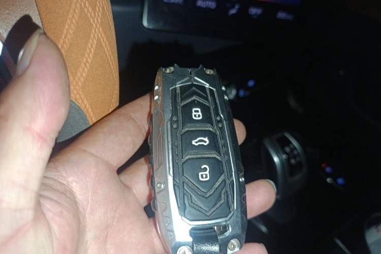 Used LEVC TX 2022 TX5 Extended-Range Space Enjoyment Edition Vehicle Key