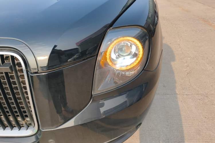 Used LEVC TX 2023 TX5 Extended-Range Travel Edition Left Front Headlight