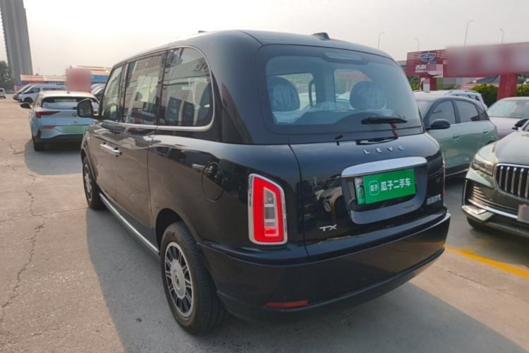 Used LEVC TX 2023 TX5 Extended-Range Travel Edition Rear Left 45 Deg