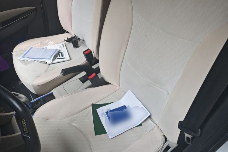 Used Levdeo i3 2019 Comfort Edition Left Front Seat