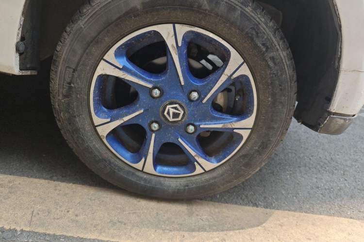 Used Levdeo i3 2019 Comfort Edition Right Front Wheel Hub