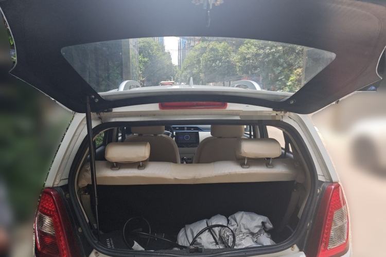 Used Levdeo i3 2019 Comfort Edition Trunk