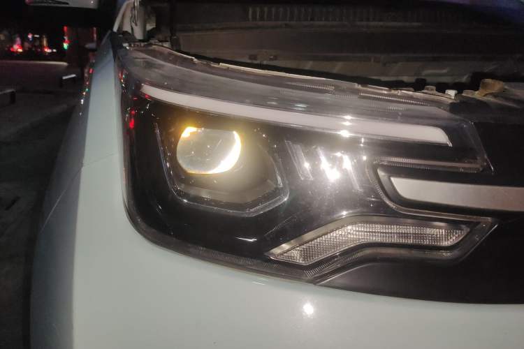 Used Levdeo Mango 2021 Qumang Yuedong Edition 185km Right Front Headlight