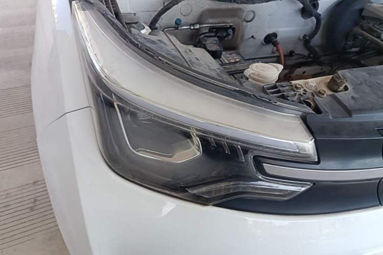 Used Levdeo Mango 2021 Qumang Yuedong Edition 200km Right Front Headlight
