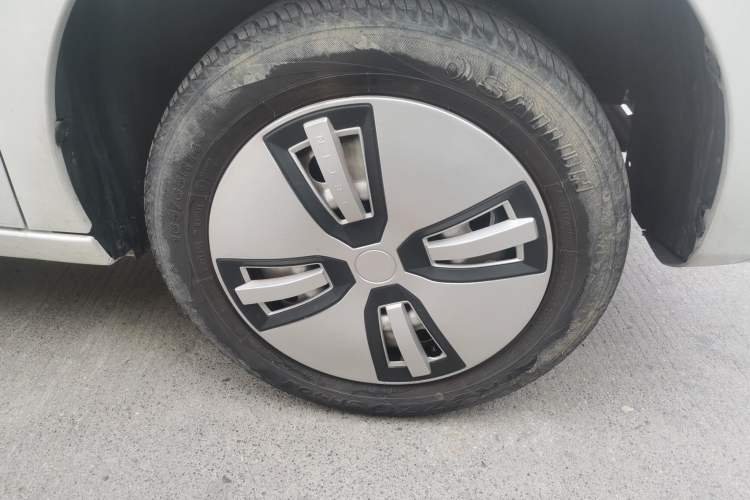 Used Levdeo Mango 2021 LeMang Dynamic Edition Right Front Wheel Hub