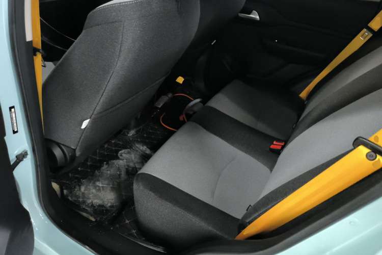 Used Levdeo Mango 2022 200 Standard Edition Left Rear Seat