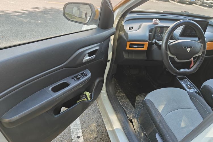 Used Levdeo Mango 2022 200 Standard Edition Driver Seat