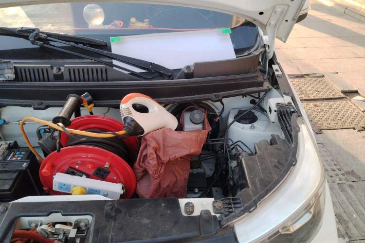 Used Levdeo Mango 2022 135 Base Edition Engine Bay Left