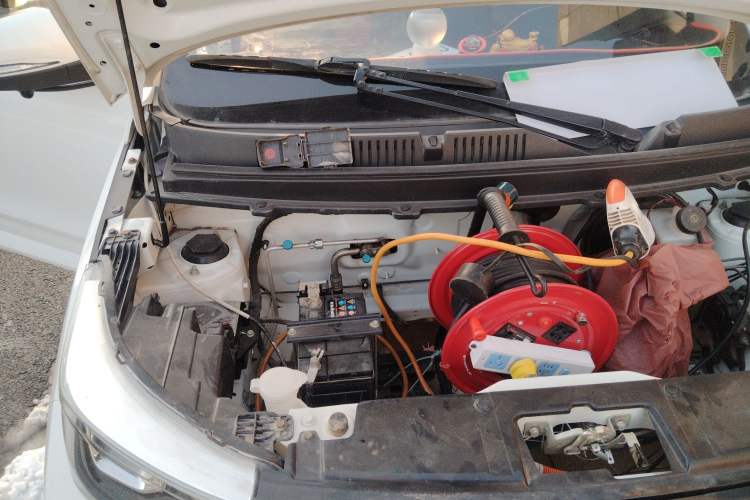 Used Levdeo Mango 2022 135 Base Edition Engine Bay Right