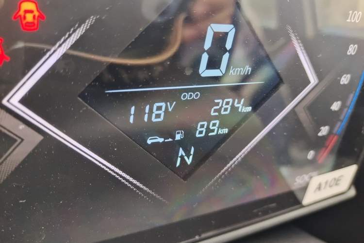 Used Levdeo Mango 2022 220 Base Version Odometer Close Up