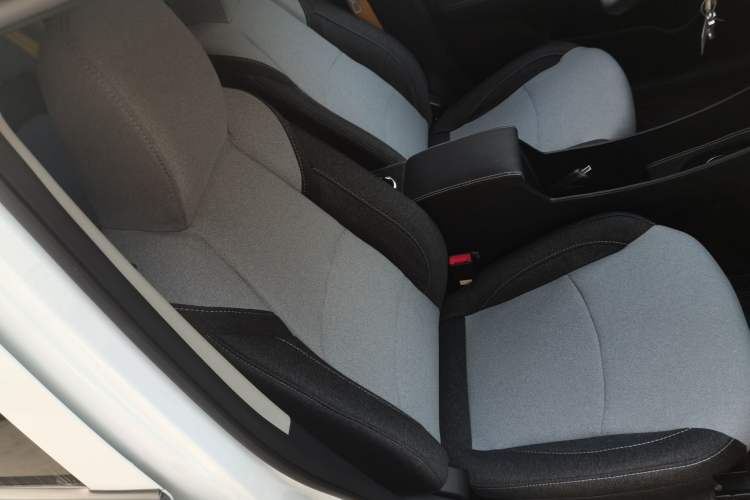 Used Levdeo Mango 2022 135 Classic Edition Right Front Seat