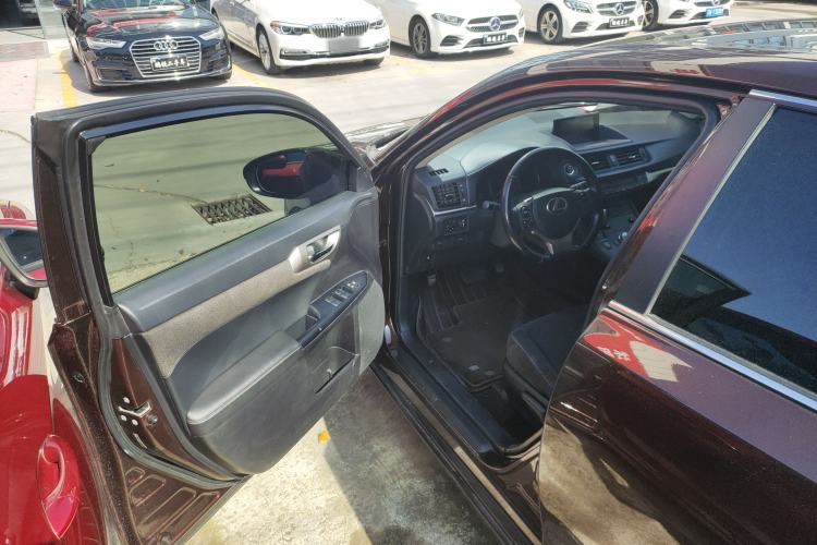Used Lexus CT 2014 CT200h Comfort Edition Monochrome Driver Seat