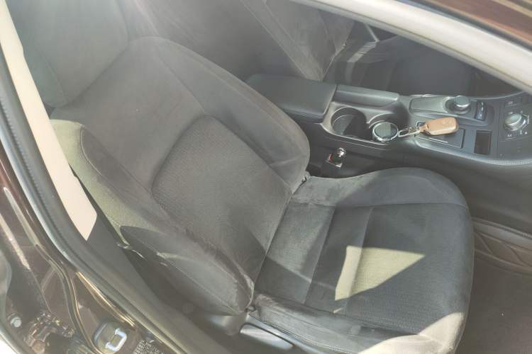 Used Lexus CT 2014 CT200h Comfort Edition Monochrome Right Front Seat