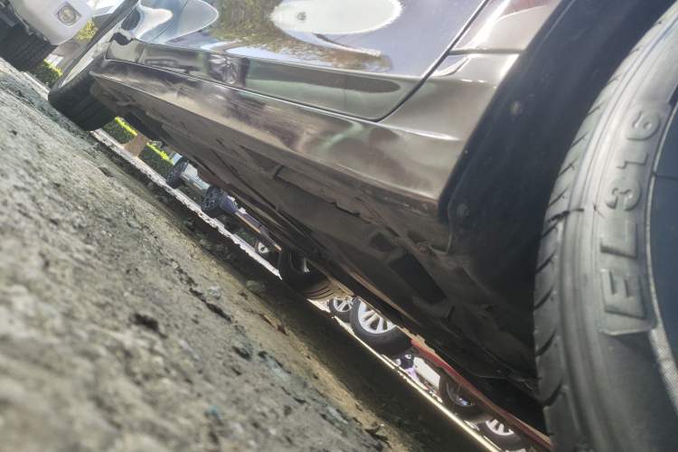 Used Lexus CT 2014 CT200h Comfort Edition Monochrome Right Side Sill