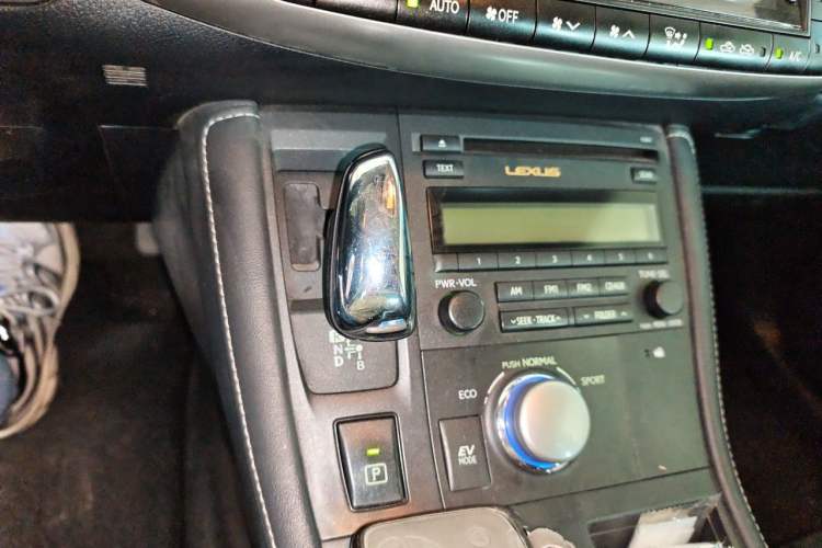 Used Lexus CT 2012 CT200h Elite Edition Gear Lever