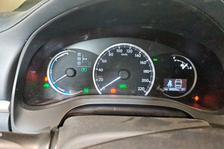 Used Lexus CT 2012 CT200h Elite Edition Instrument Cluster