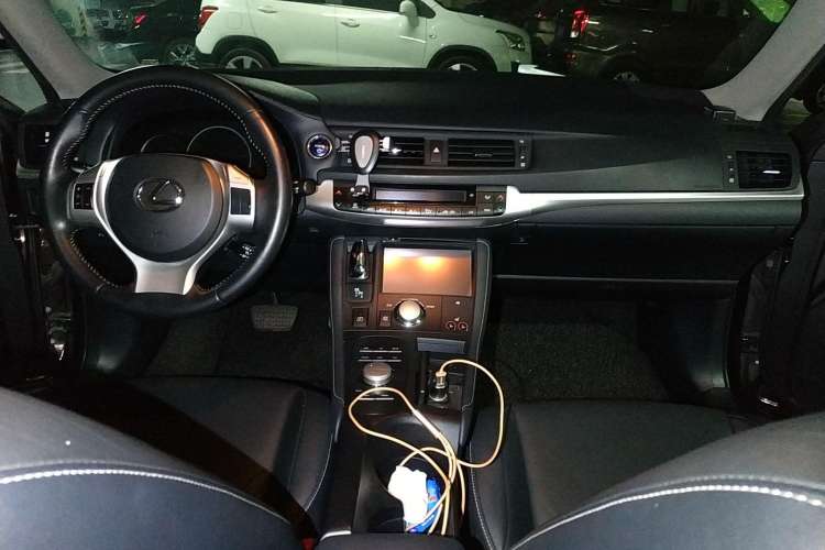 Used Lexus CT 2012 CT200h Premier Edition Center Console