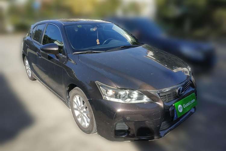 Used Lexus CT 2012 CT200h Elite Edition Front Right 45 Deg