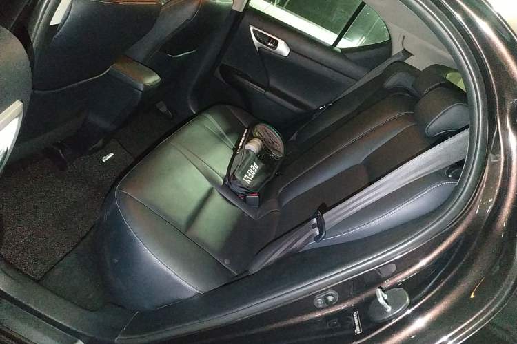 Used Lexus CT 2012 CT200h Premier Edition Left Rear Seat