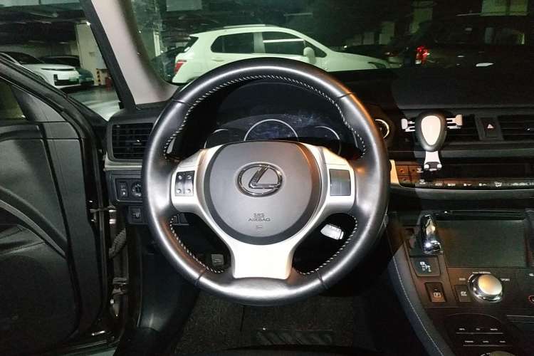 Used Lexus CT 2012 CT200h Premier Edition Steering Wheel