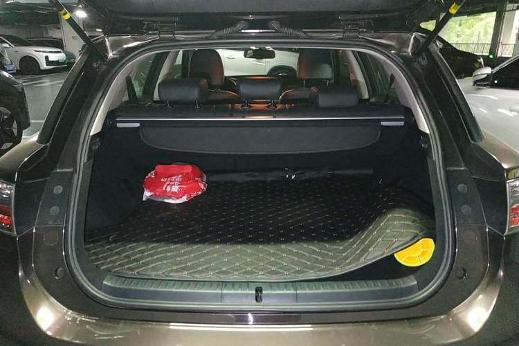 Used Lexus CT 2012 CT200h Premier Edition Trunk