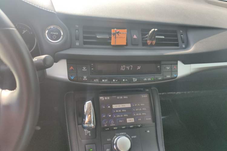 Used Lexus CT 2012 CT200h Elite Edition Audio And AC Panel
