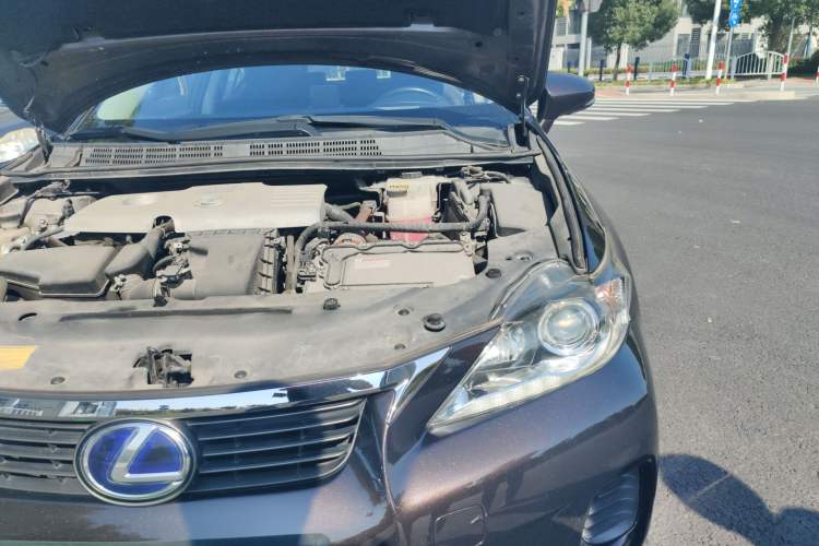 Used Lexus CT 2012 CT200h Elite Edition Engine Bay Left
