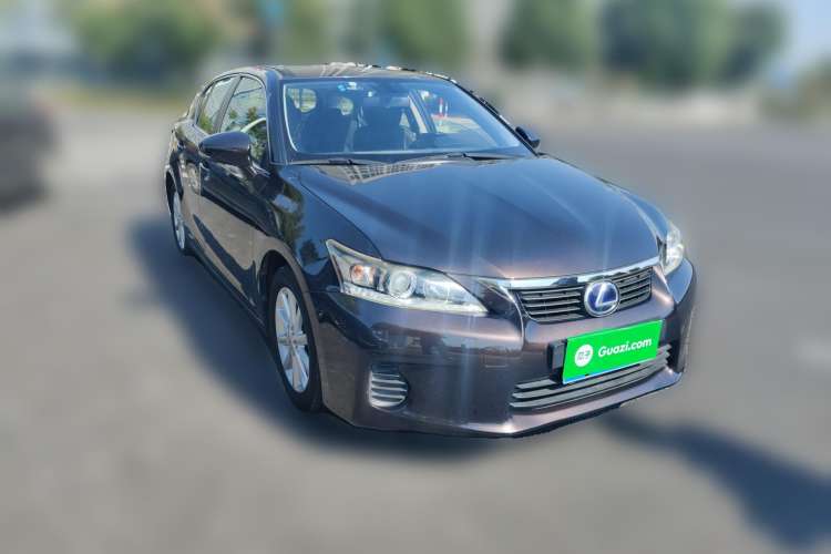 Used Lexus CT 2012 CT200h Elite Edition Front Right 45 Deg
