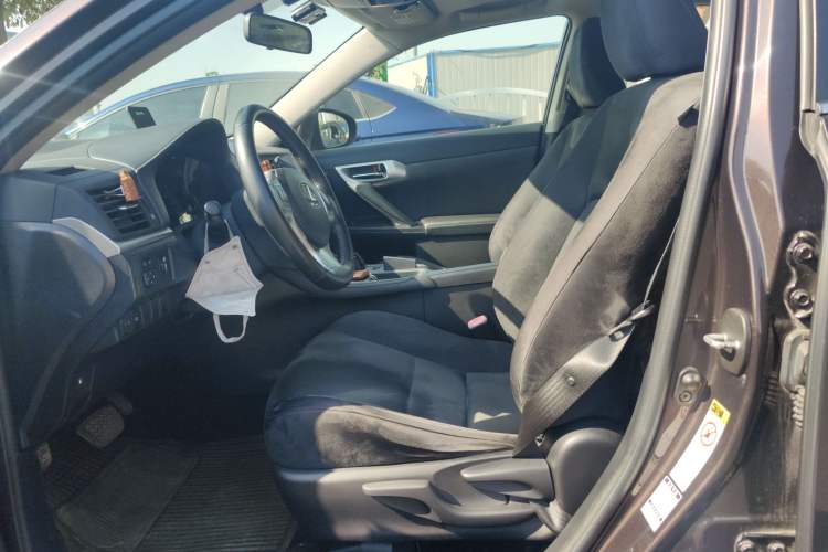 Used Lexus CT 2012 CT200h Elite Edition Left Front Seat
