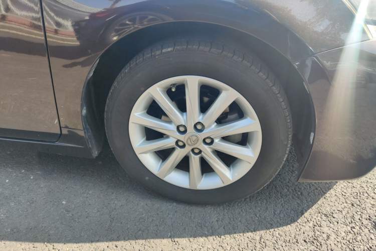 Used Lexus CT 2012 CT200h Elite Edition Right Front Wheel Hub