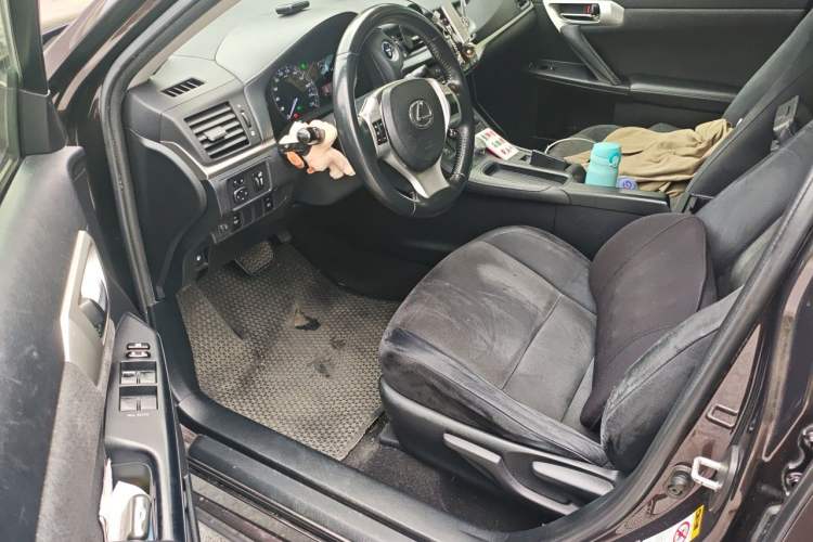Used Lexus CT 2012 CT200h Elite Edition Driver Seat