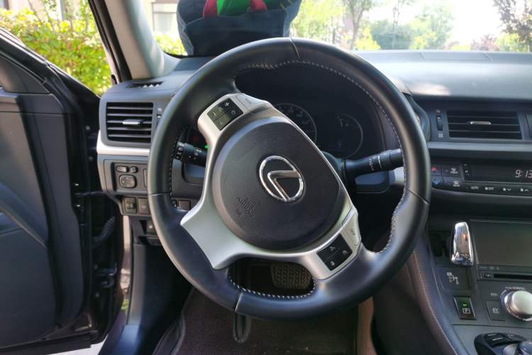 Used Lexus CT 2012 CT200h Elite Edition Steering Wheel